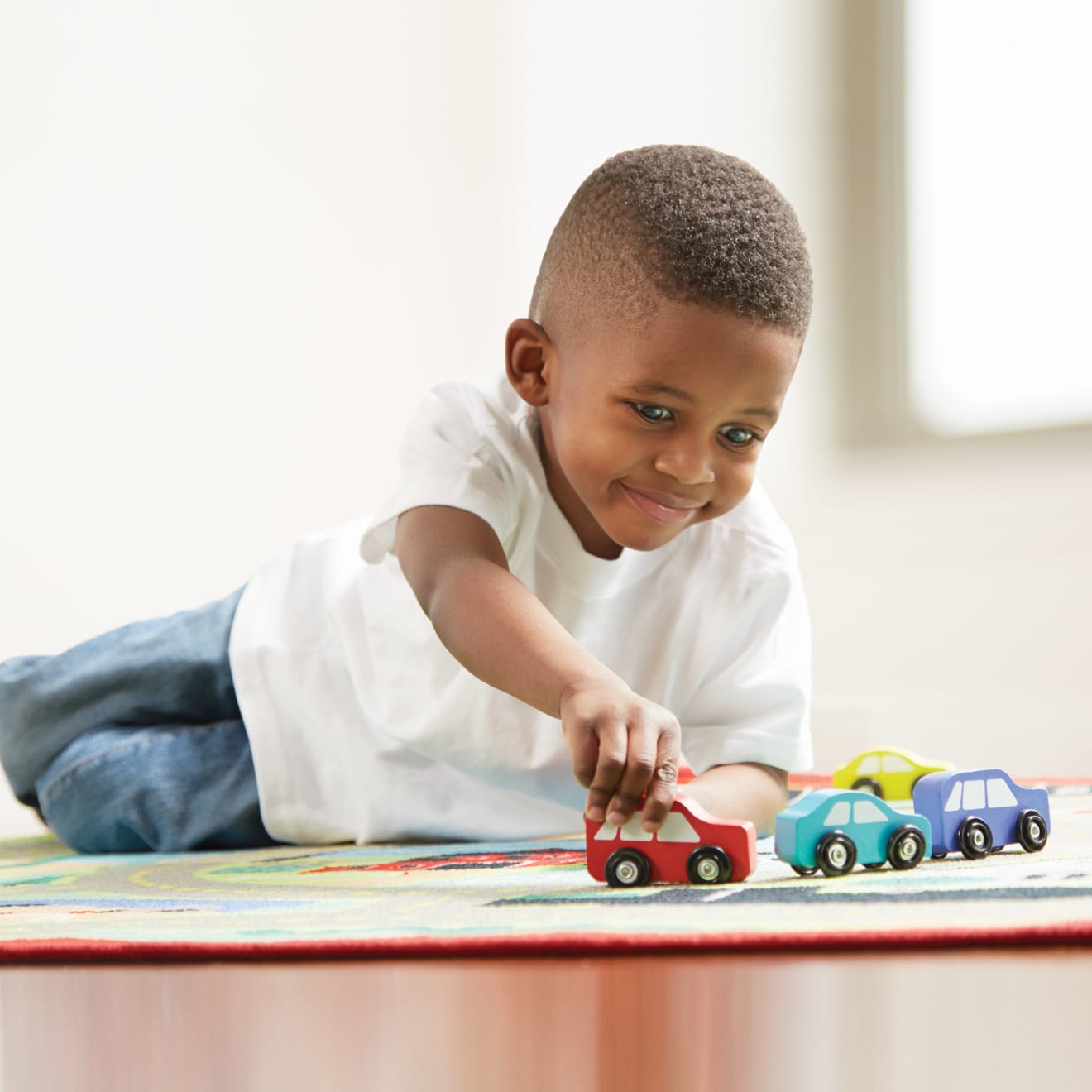 Melissa & Doug Round the Town Road Rug & Car Set - Image 2