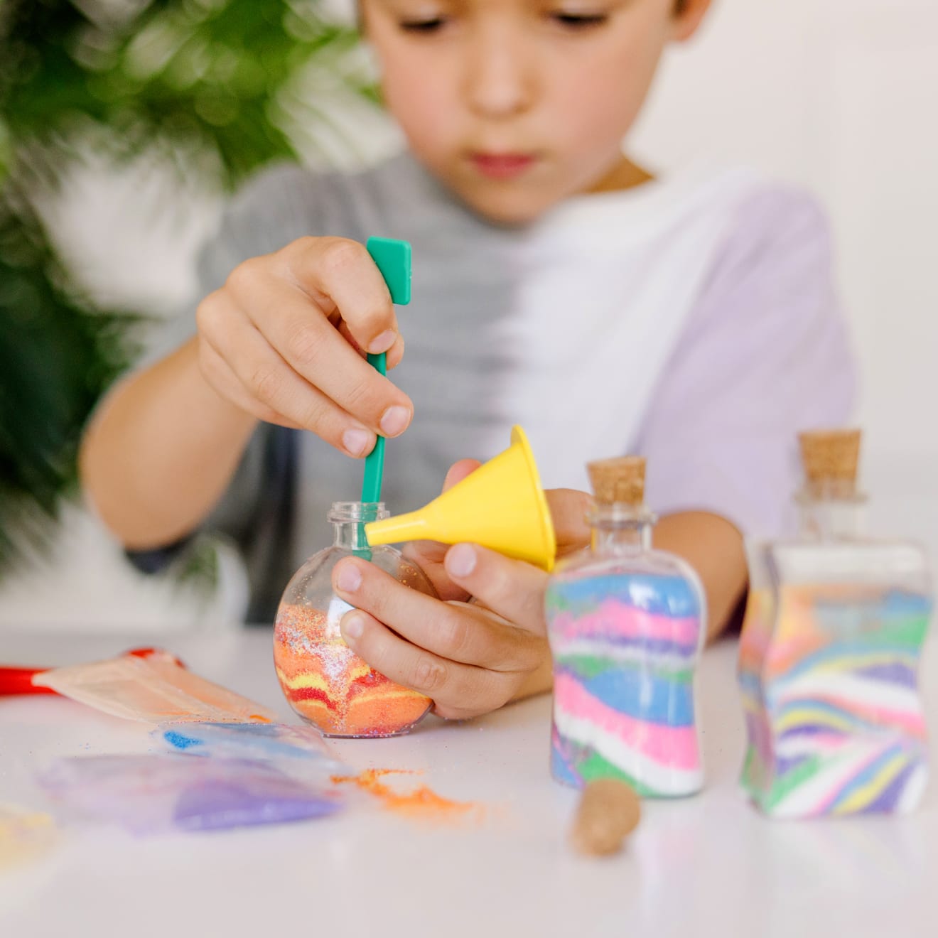 Melissa & Doug Created by Me! Sand Art Bottles Craft Kit - Image 8