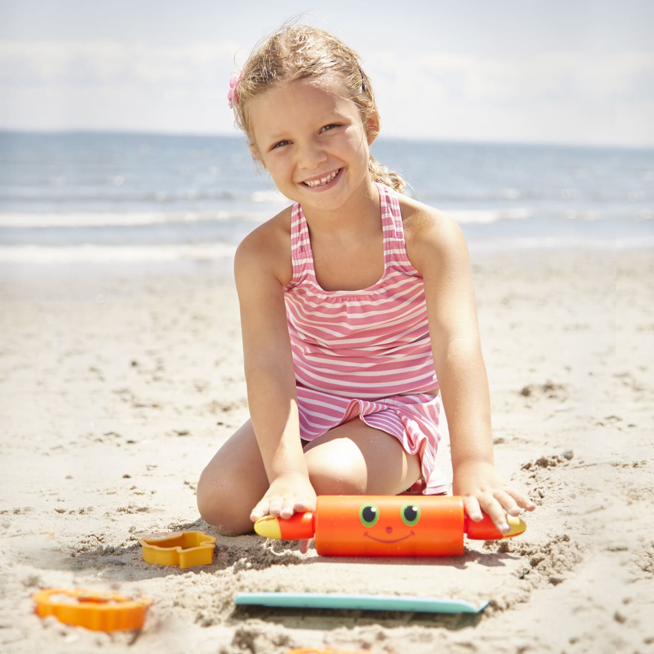 Melissa & Doug Seaside Sidekicks Sand Cookie Set - Image 2