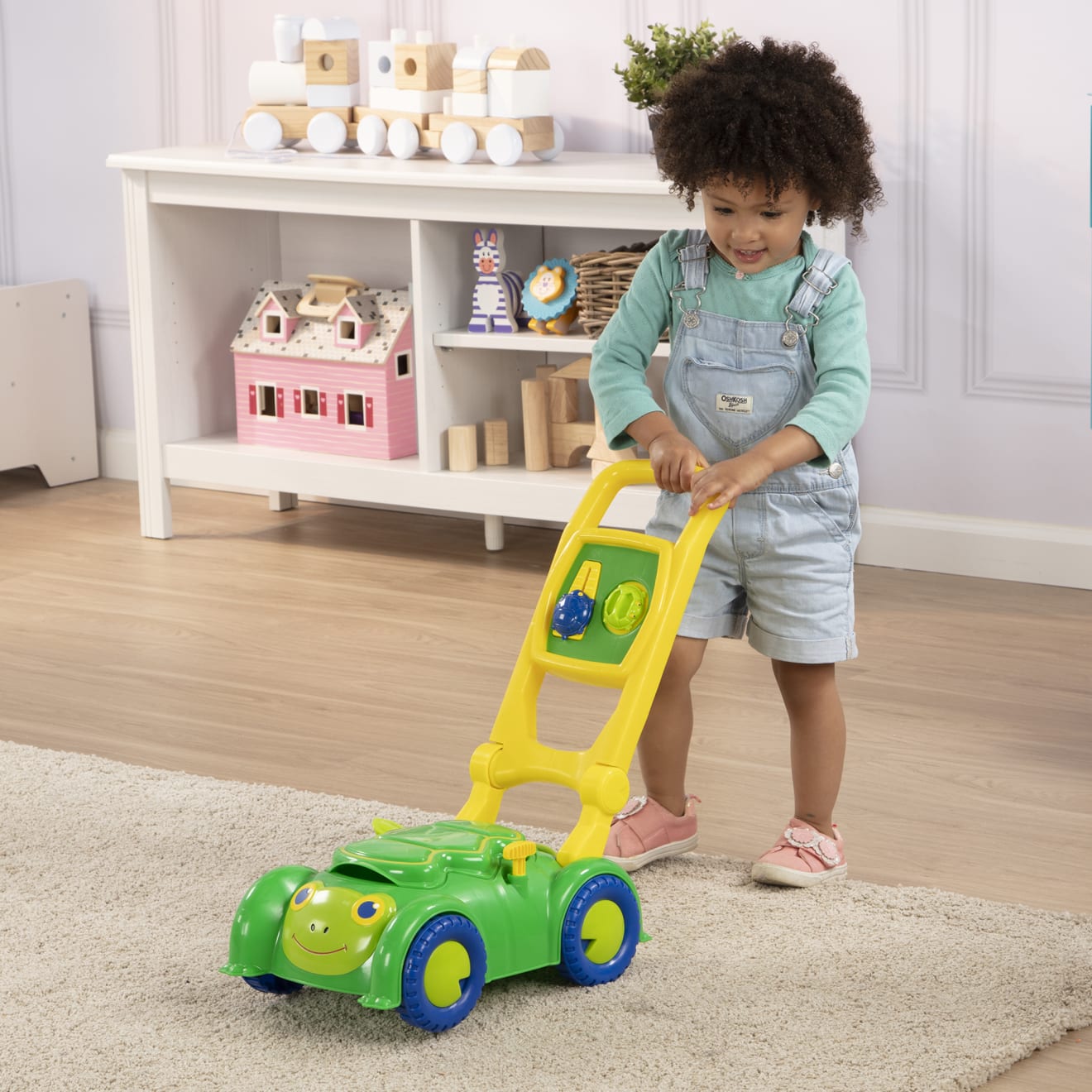 Melissa & Doug Snappy Turtle Mower - Image 7