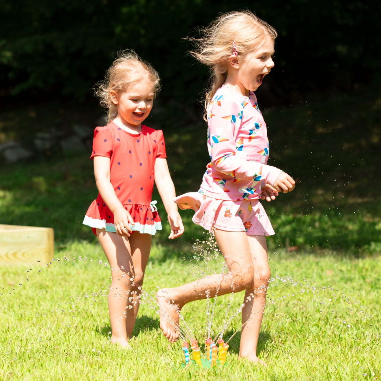Melissa & Doug Splash Patrol Sprinkler - Image 2
