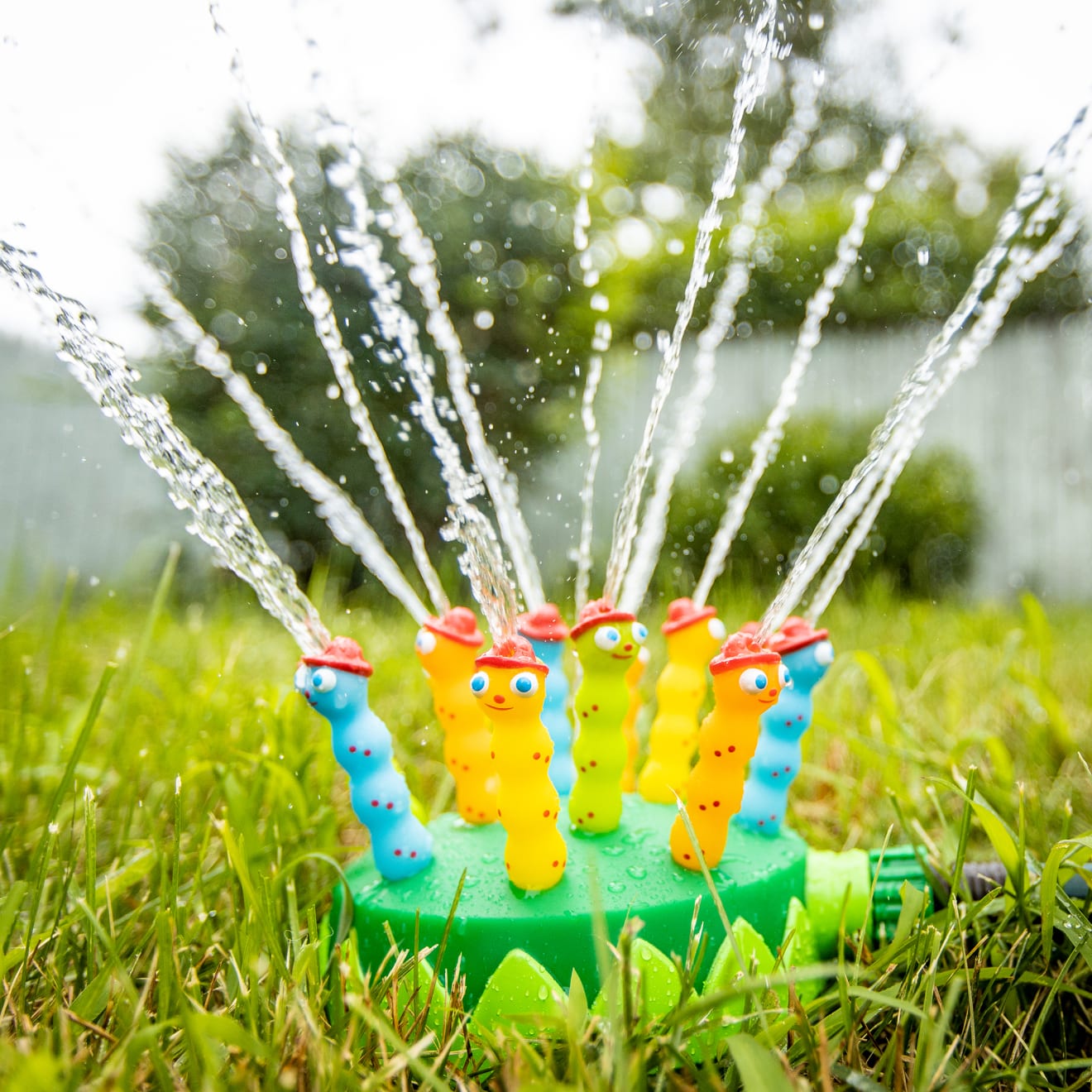Melissa & Doug Splash Patrol Sprinkler - Image 9