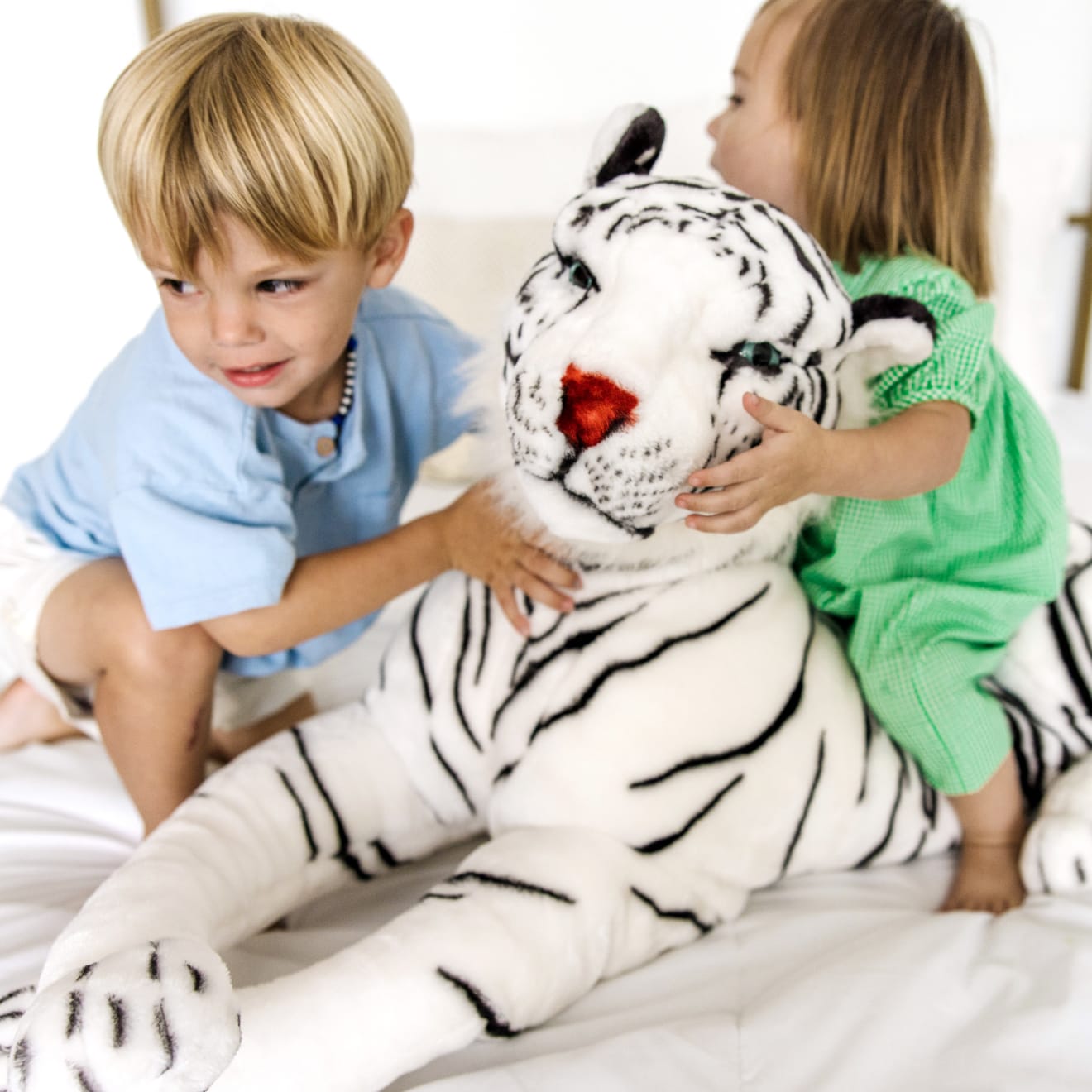 Melissa & Doug White Tiger Giant Stuffed Animal - Image 8
