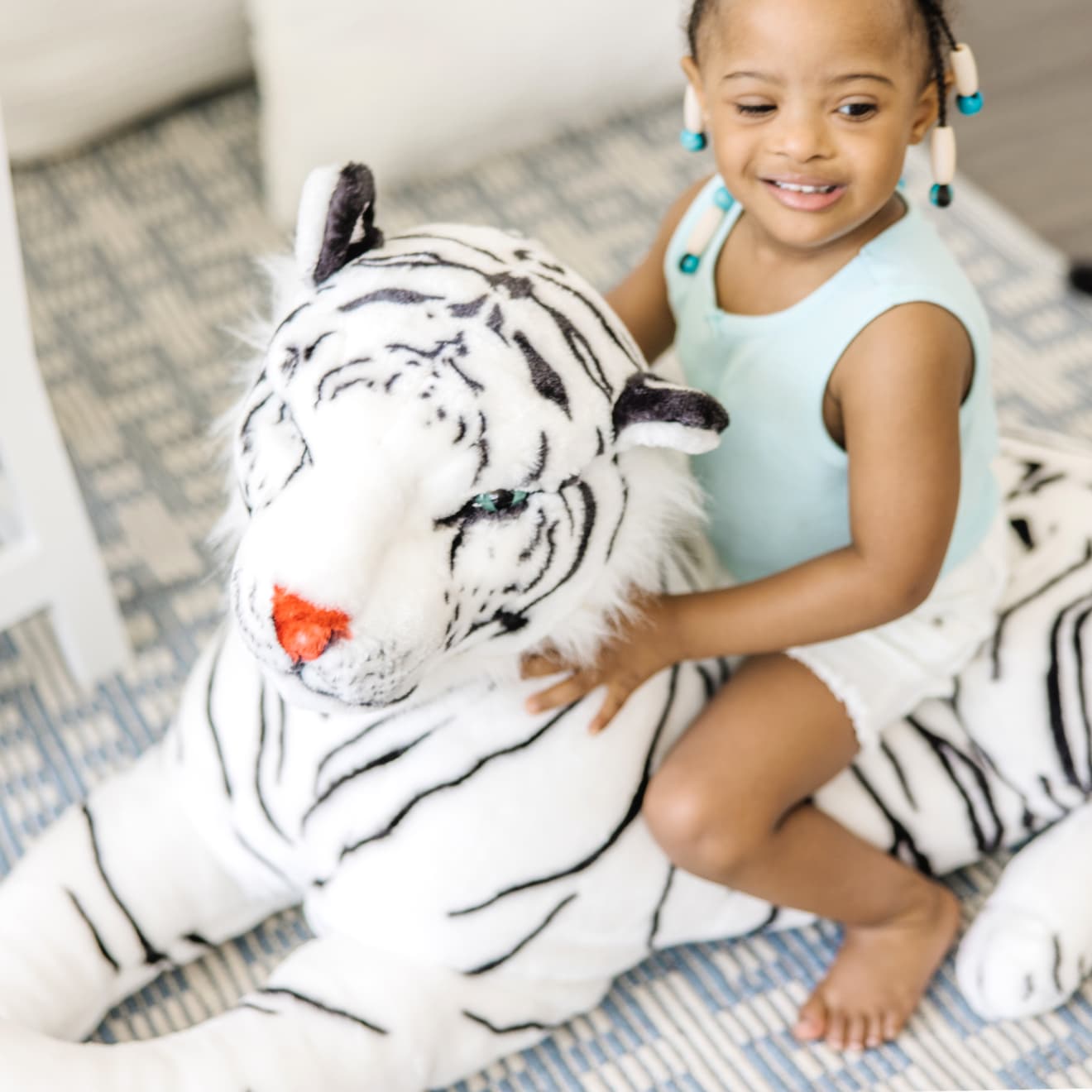 Melissa & Doug White Tiger Giant Stuffed Animal - Image 7