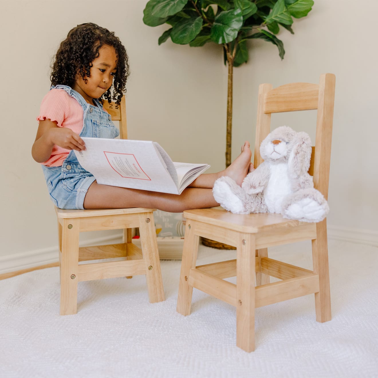 Melissa & Doug Pair of Solid Wood Chairs 2-Piece Set - Image 7