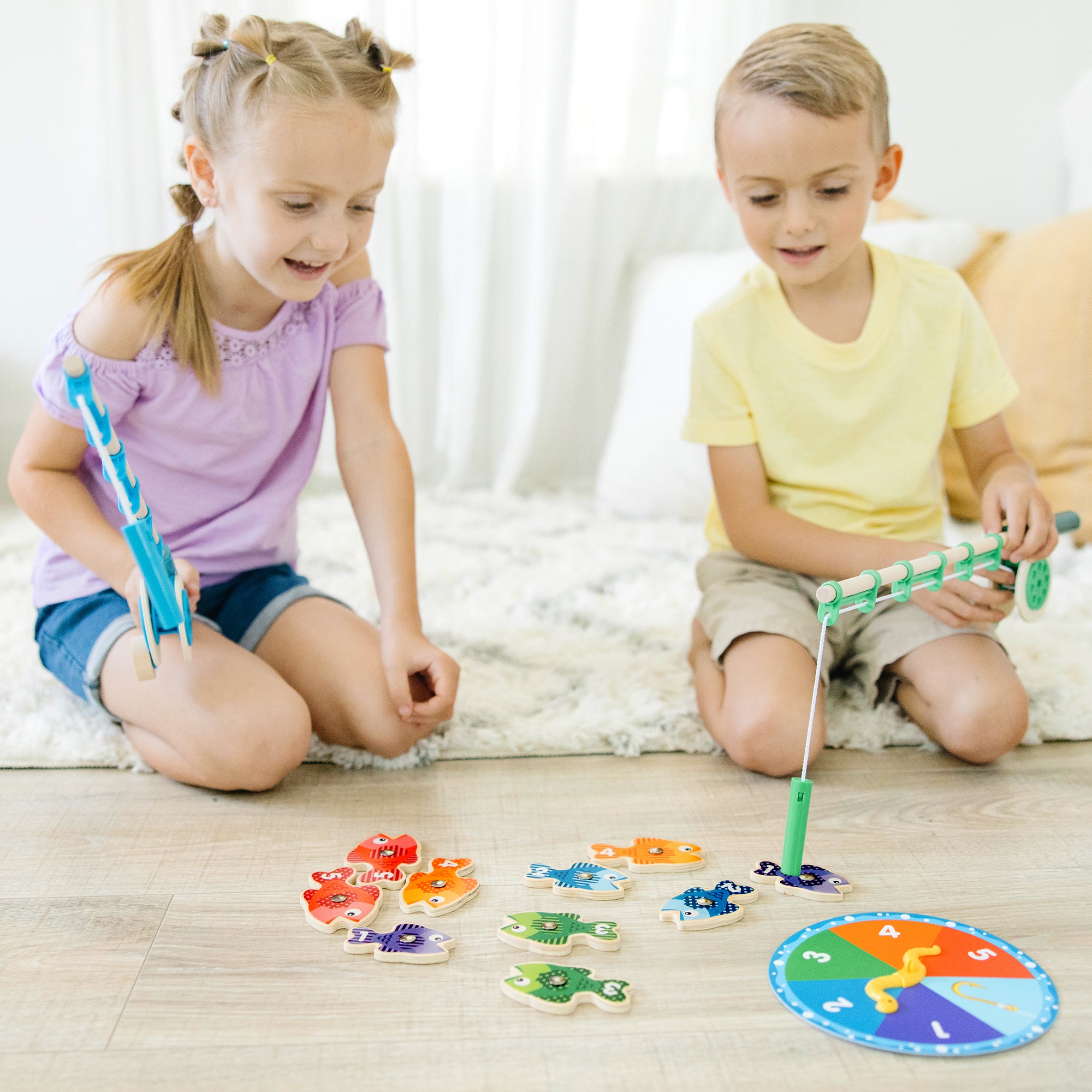 Melissa & Doug Catch & Count Fishing Game - Image 10