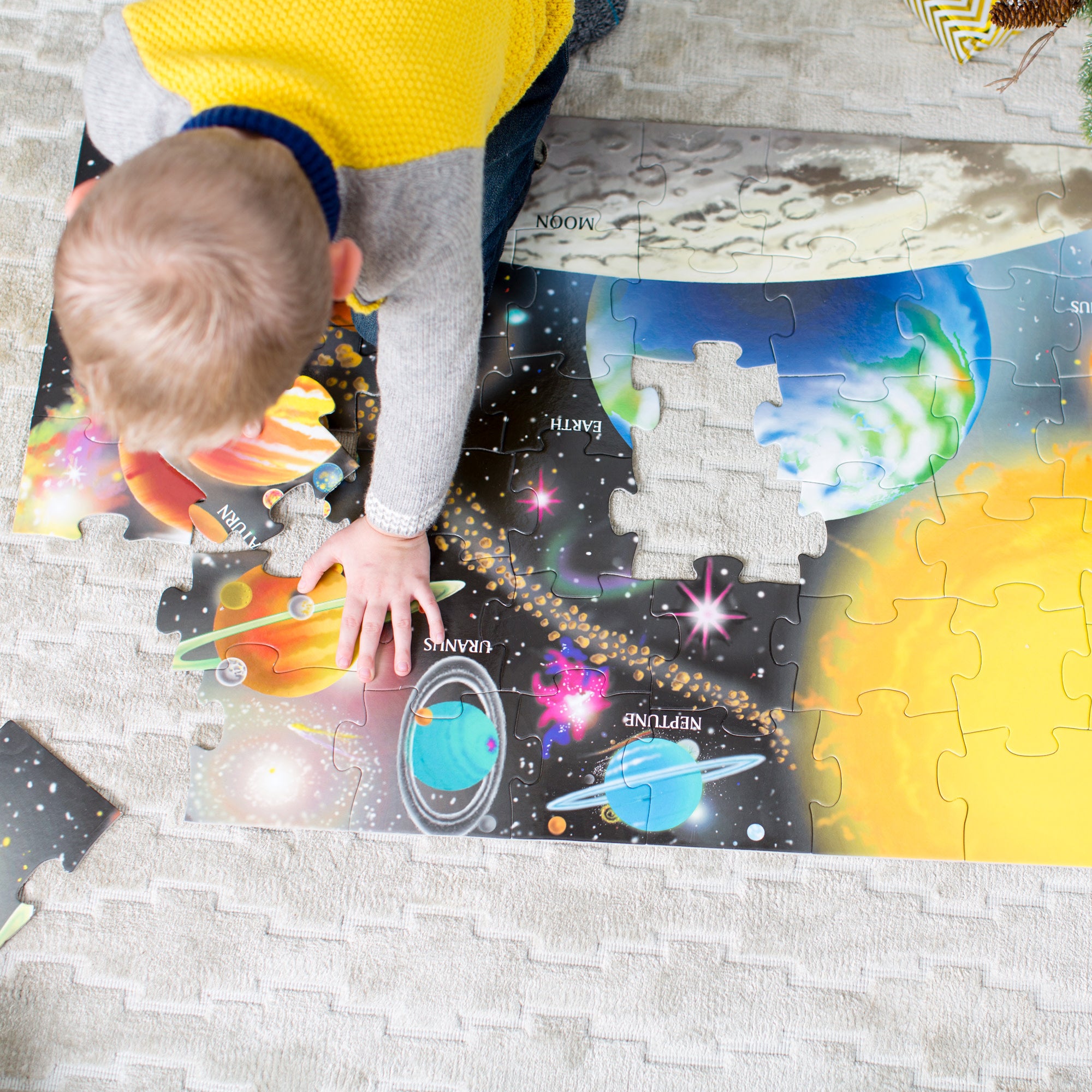 Melissa & Doug Solar System Floor Puzzle - 48 Pieces - Image 7