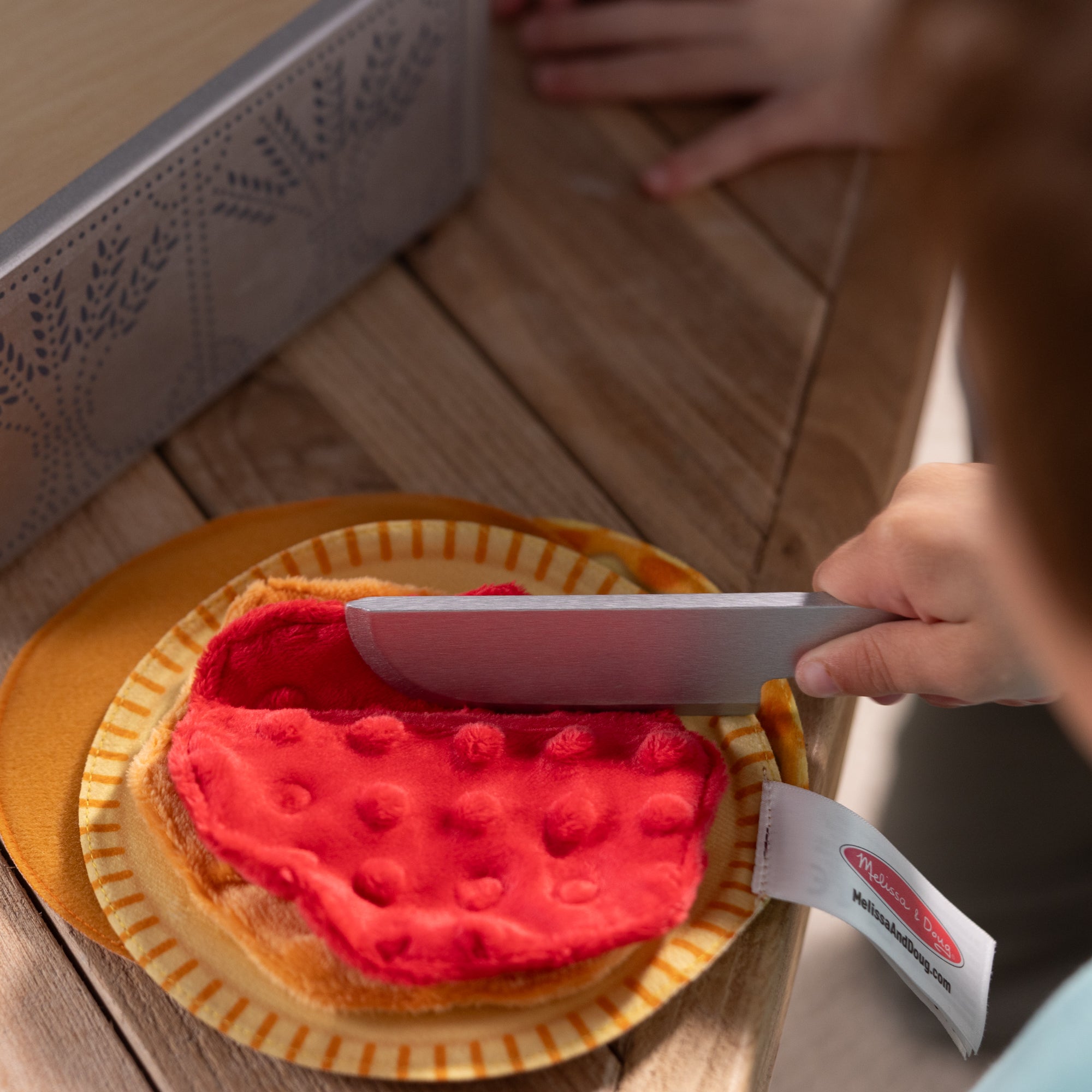 Melissa & Doug Make & Bake Pies Play Set - Image 6