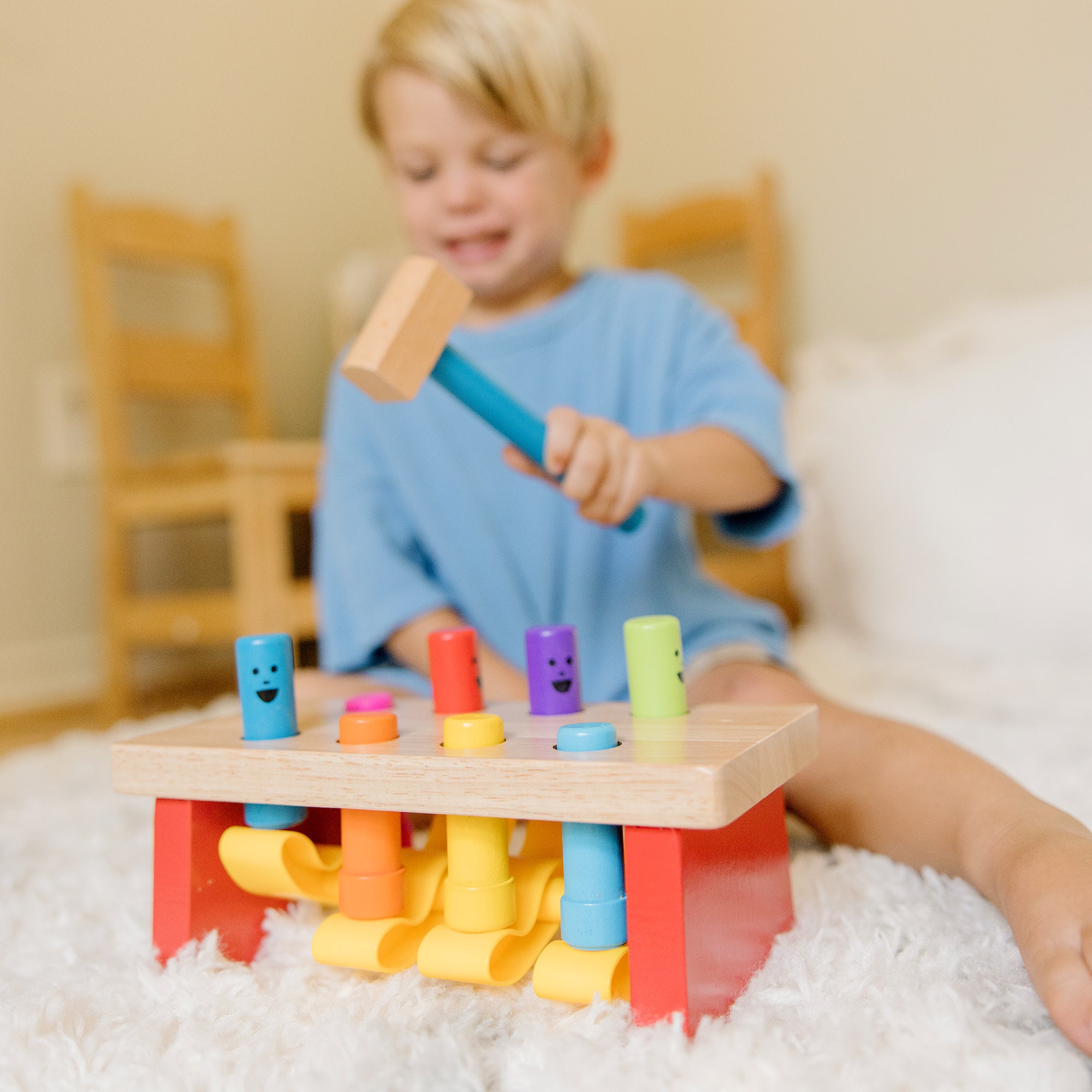Melissa & Doug Deluxe Pounding Bench - Image 7
