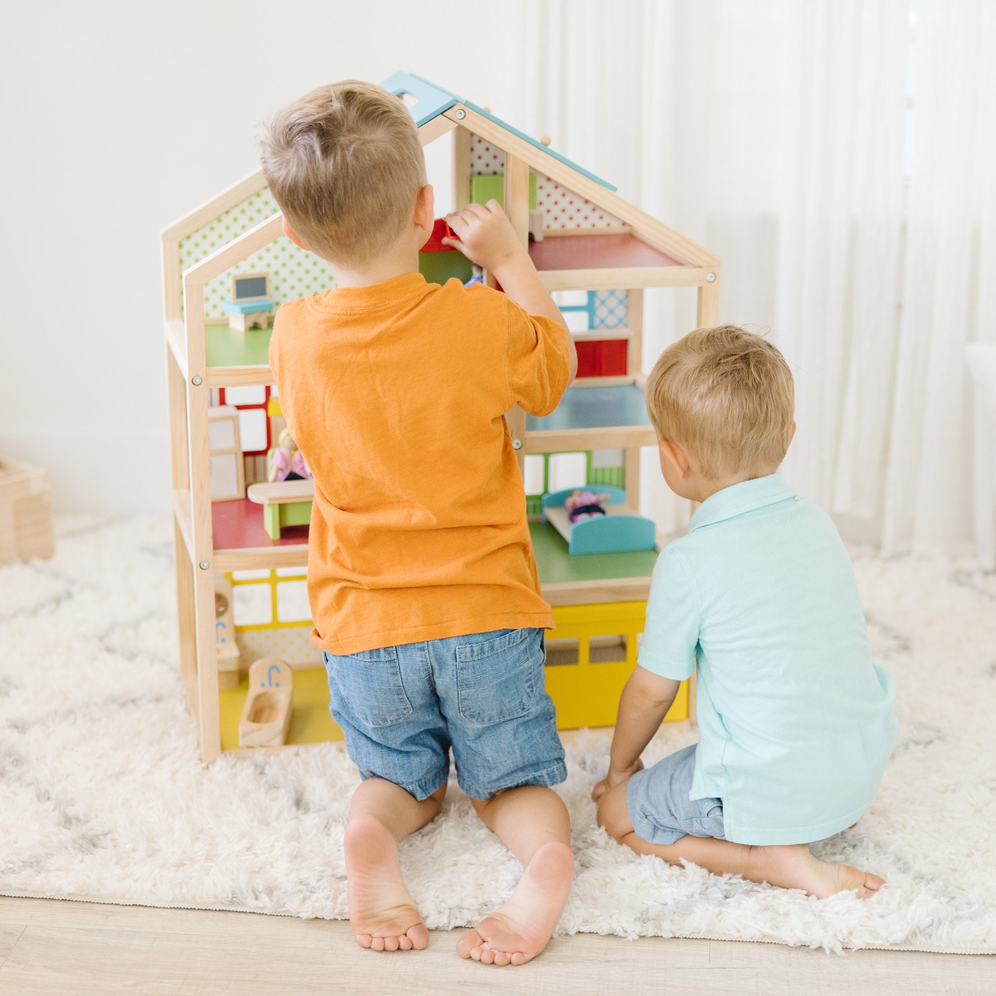 Melissa & Doug Wooden Hi-Rise Dollhouse - Image 7