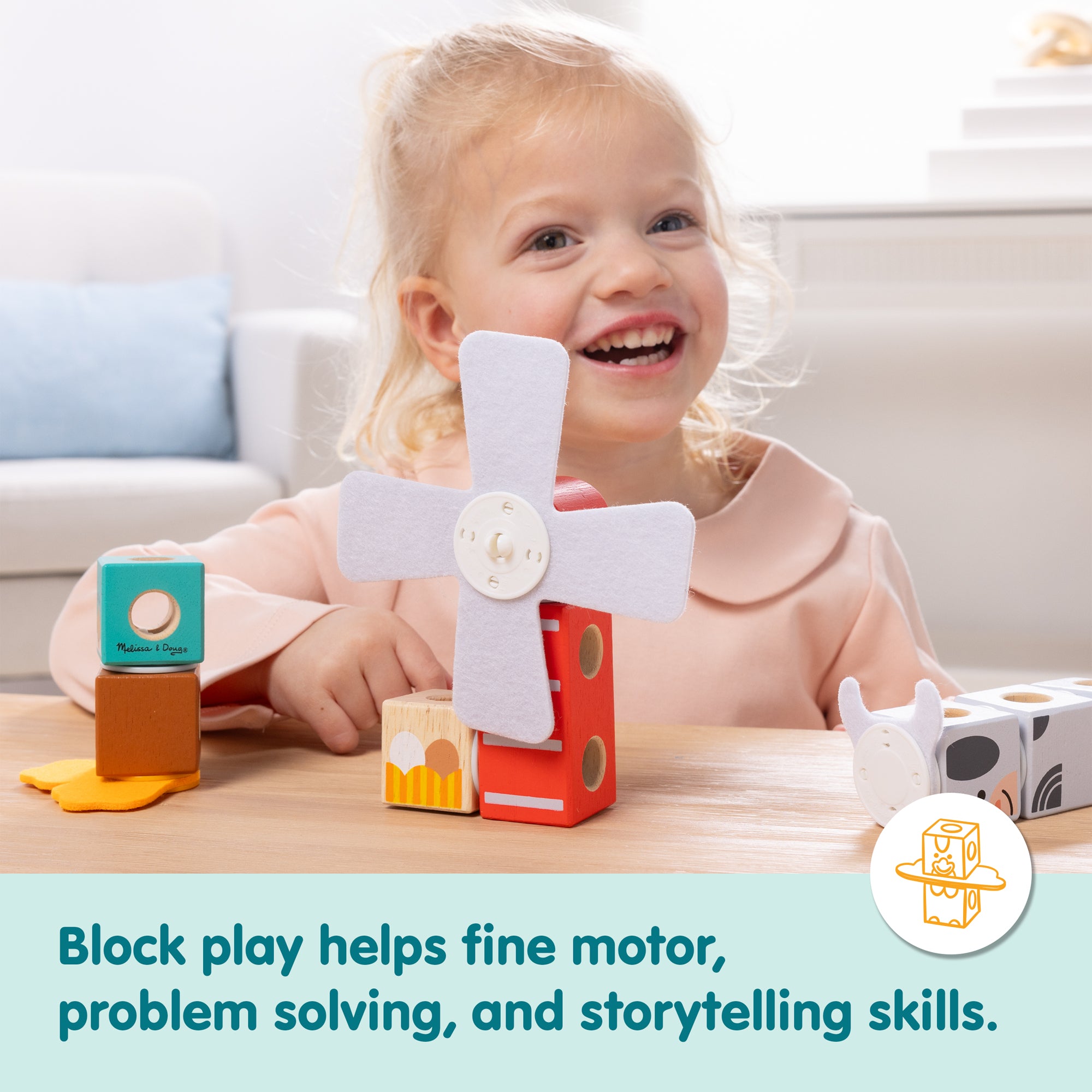 Melissa & Doug Blockables? Farm Friends Play Set - Image 5