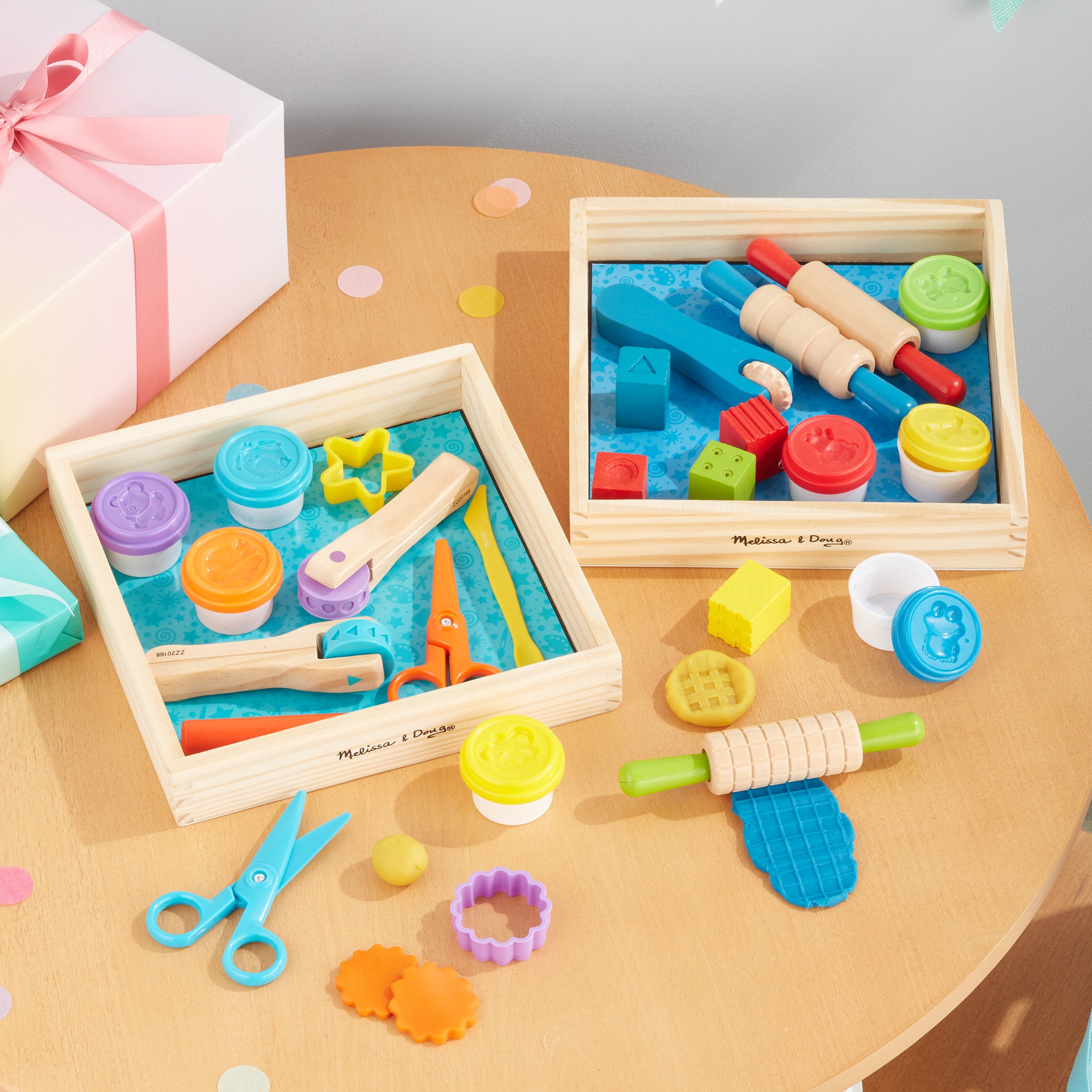 Melissa & Doug Clay Activity 2-Pack: Shape, Model & Mold; Cut, Sculpt & Stamp - Image 9