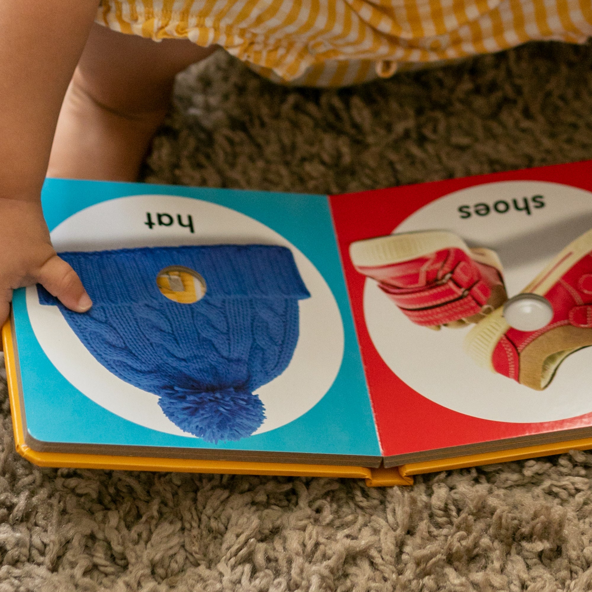 Melissa & Doug Poke-a-Dot: First Colors Board Book - Image 7