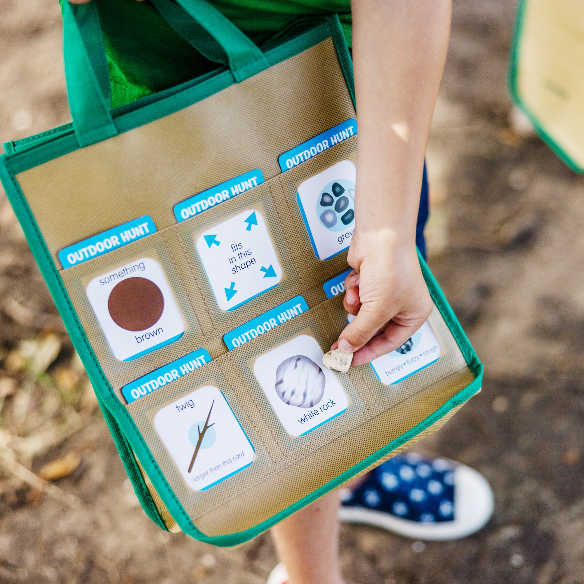 Melissa & Doug Let??s Explore Indoor/Outdoor Scavenger Hunt Play Set - Image 6