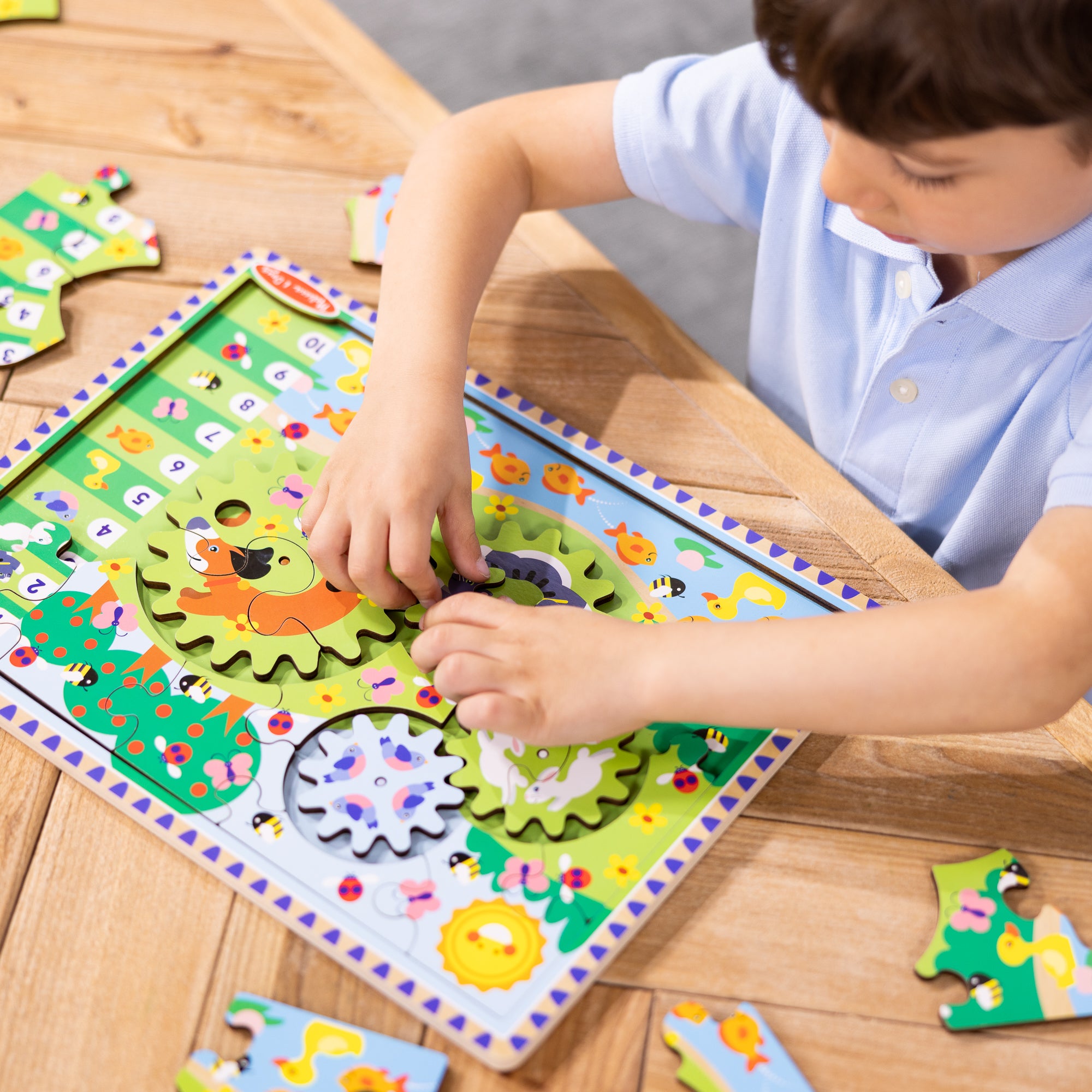 Melissa & Doug Animal Chase I-Spy Wooden Gear Puzzle - Image 5