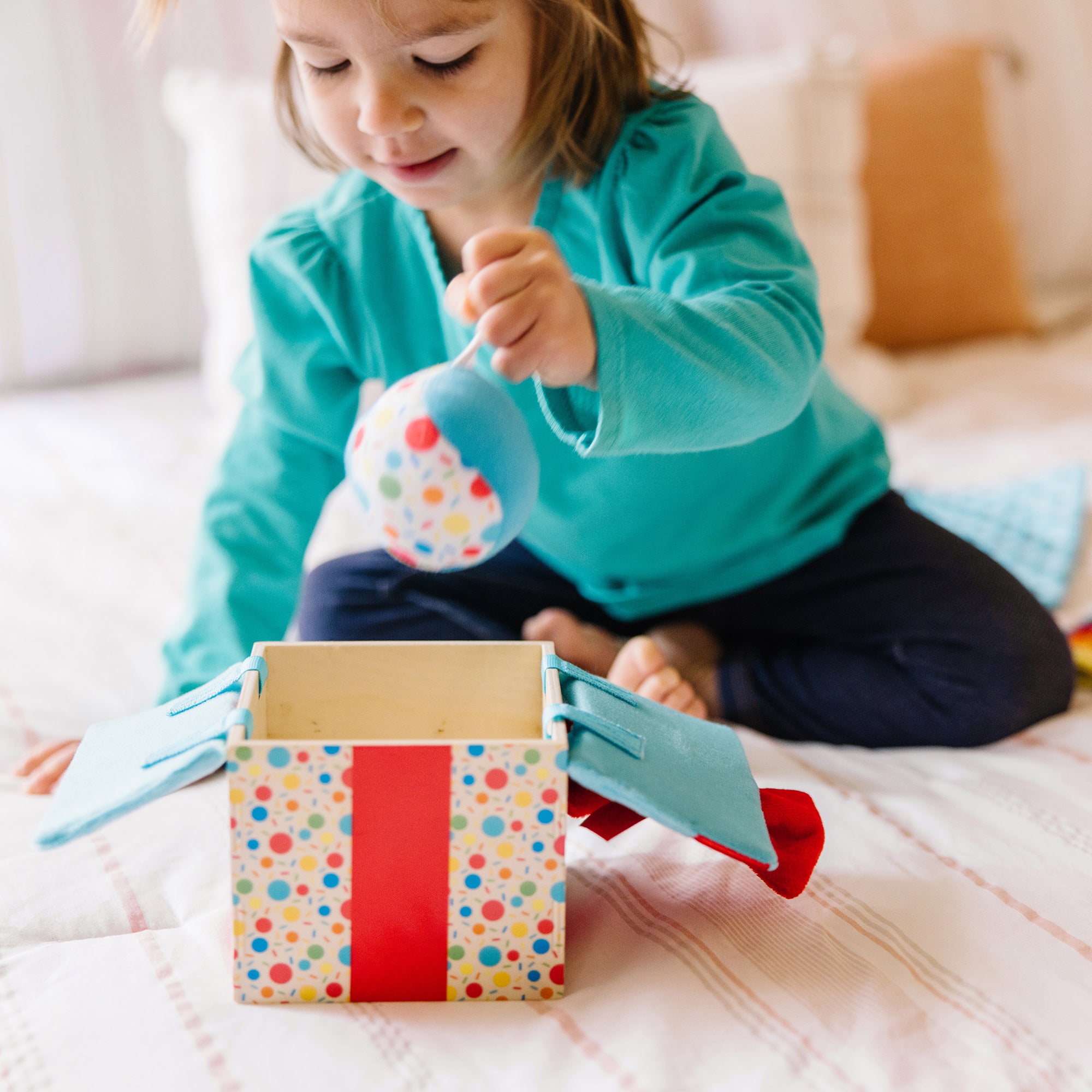 Melissa & Doug Wooden Surprise Gift Box - Image 8