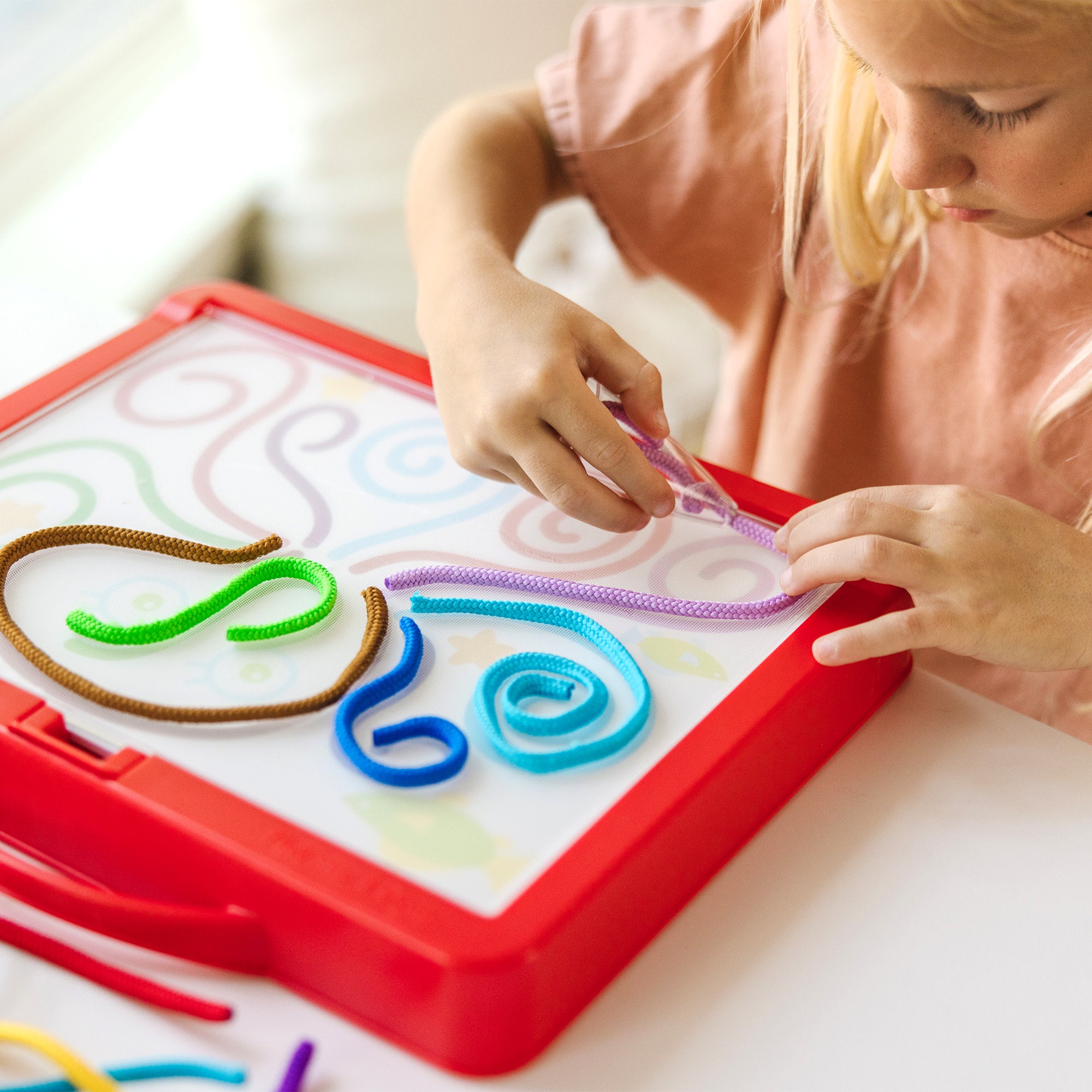 Melissa & Doug Rainbow Cord Picture and Pattern Maker - Image 2