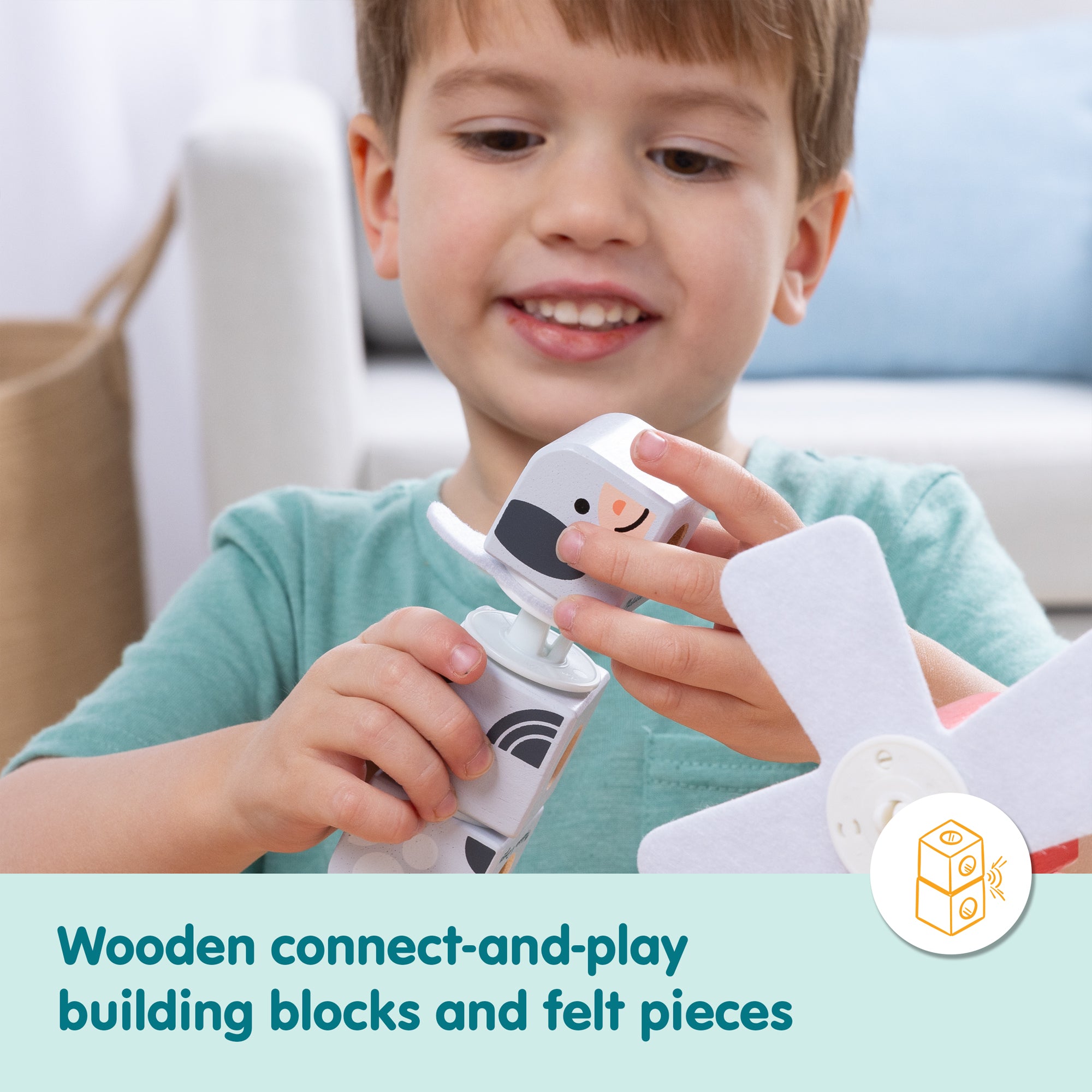 Melissa & Doug Blockables? Farm Friends Play Set - Image 7
