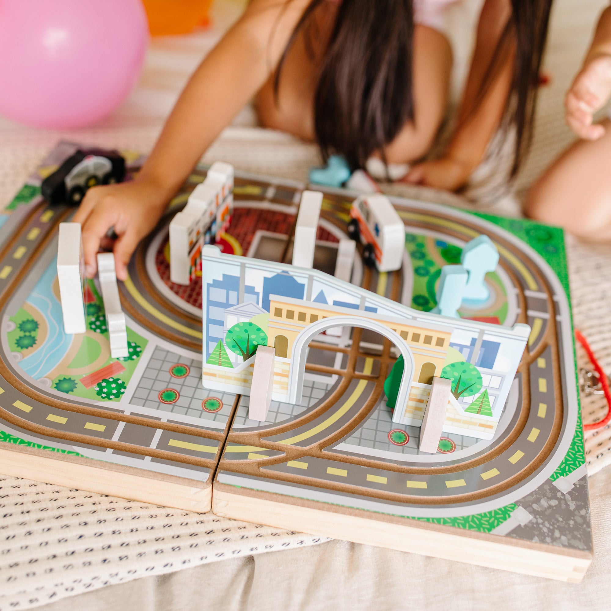 Melissa & Doug Take-Along Town - Image 2