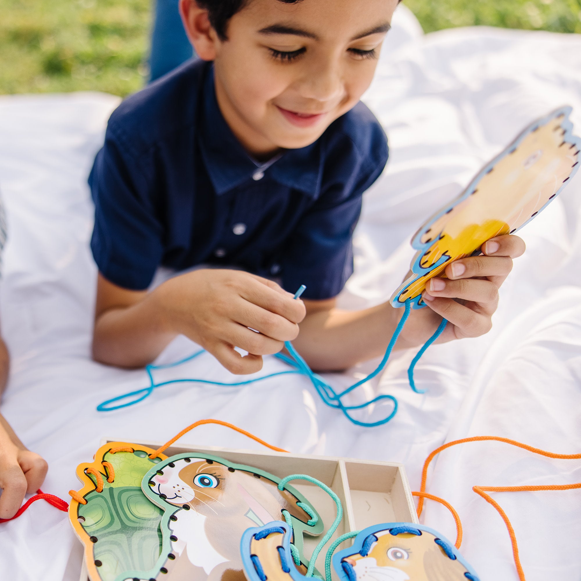 Melissa & Doug Lace & Trace Pets - Image 5