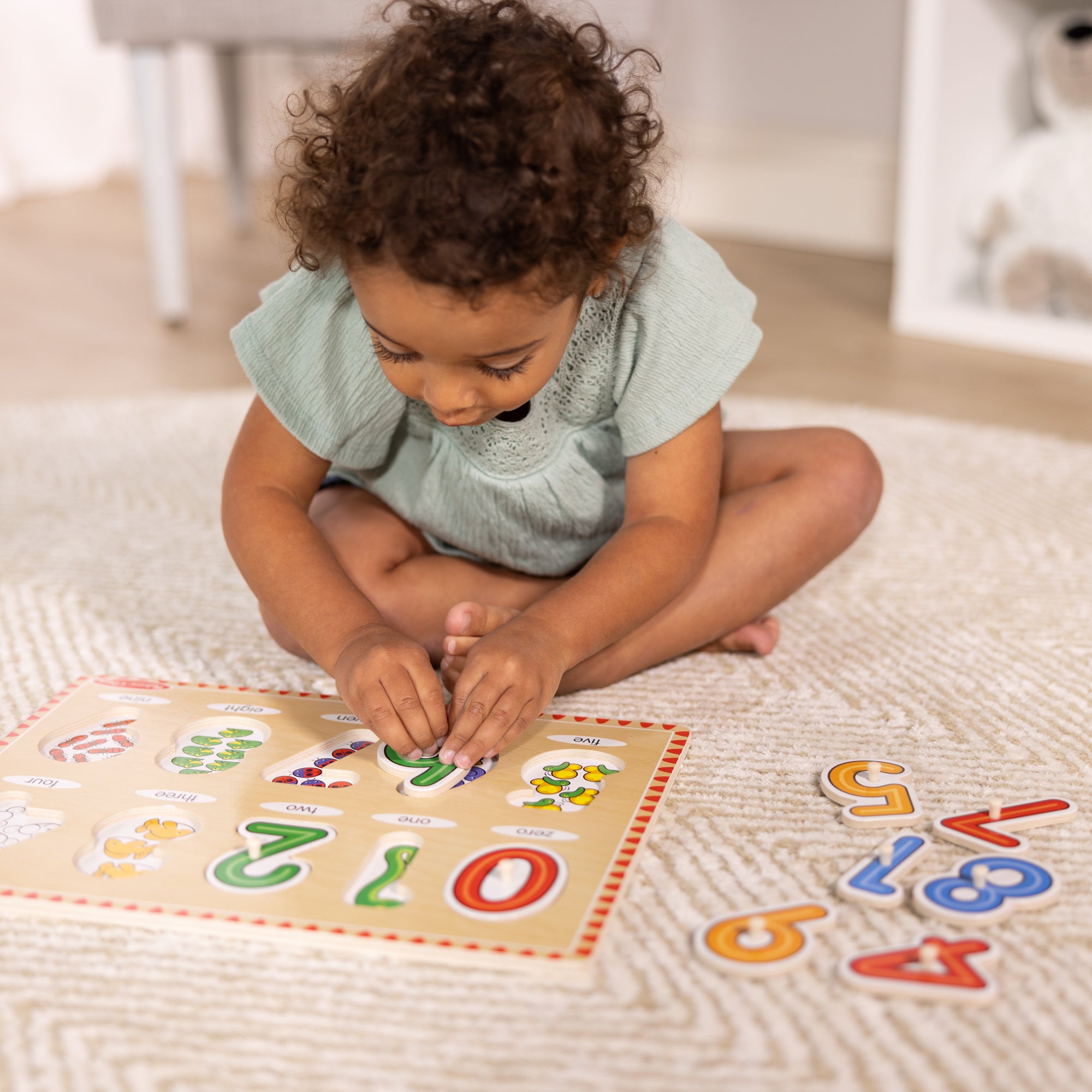 Melissa & Doug Lift & See Numbers Peg Puzzle - 10 Pieces - Image 6
