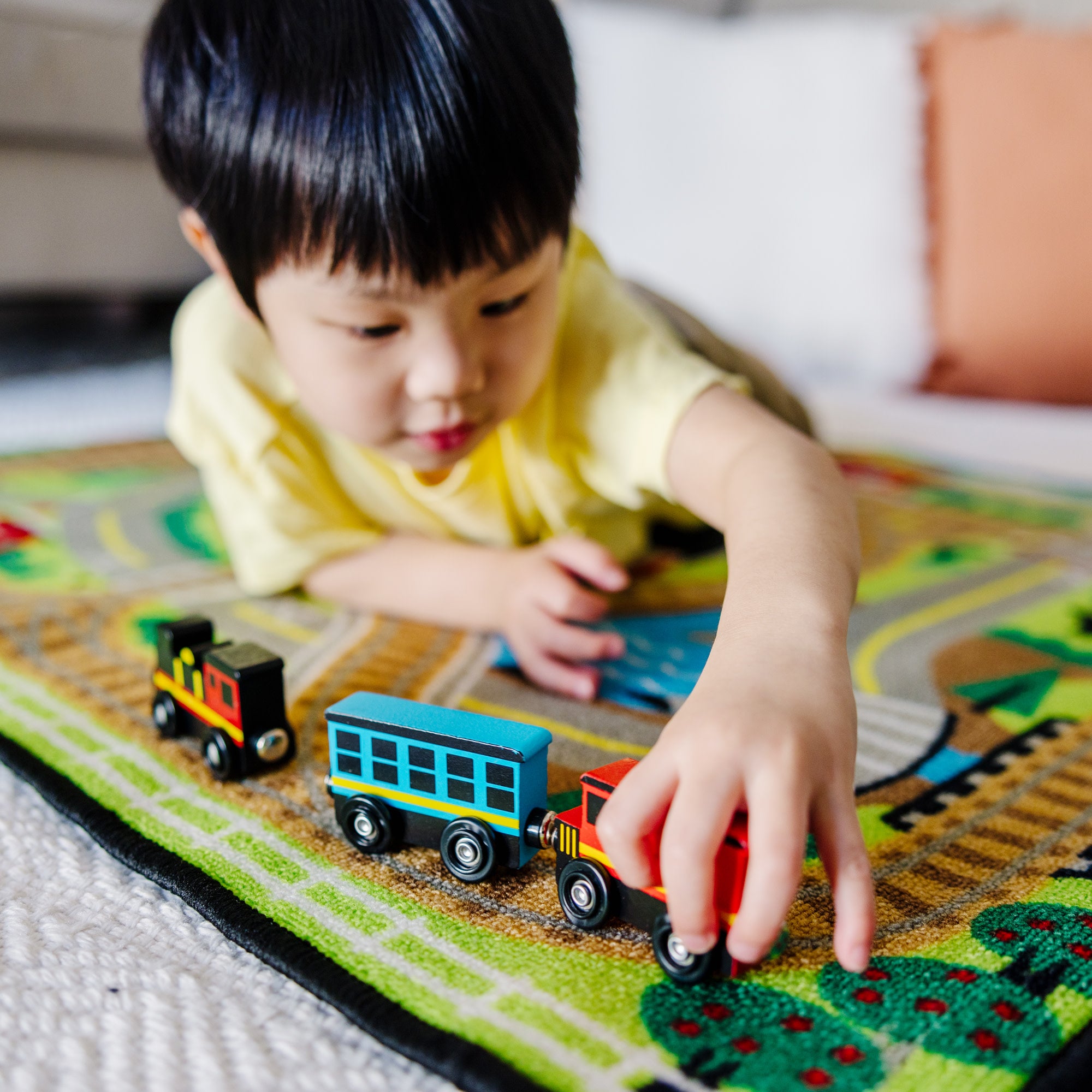 Melissa & Doug Magnetic Wooden Train Cars - Image 7