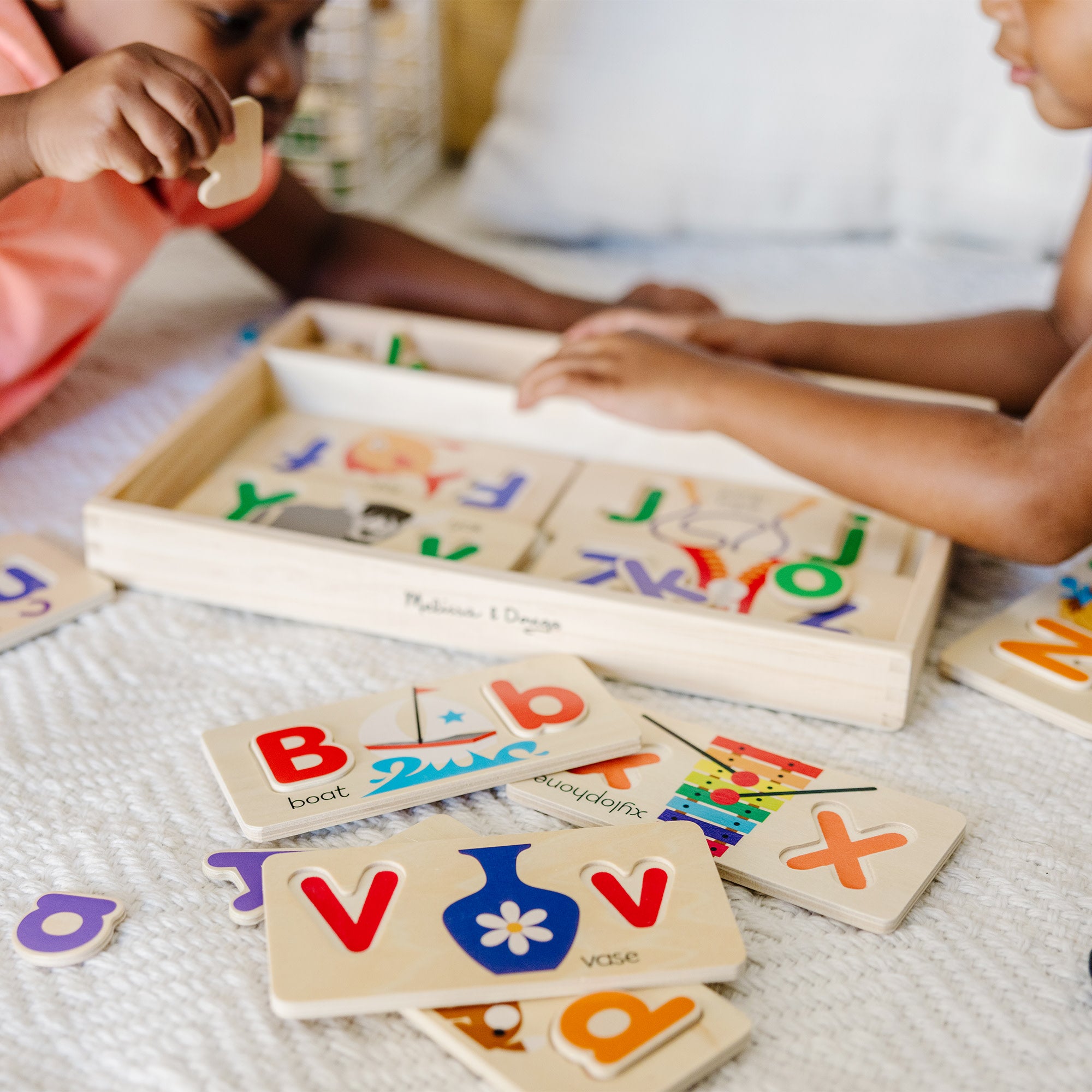 Melissa & Doug ABC Picture Boards - Image 2