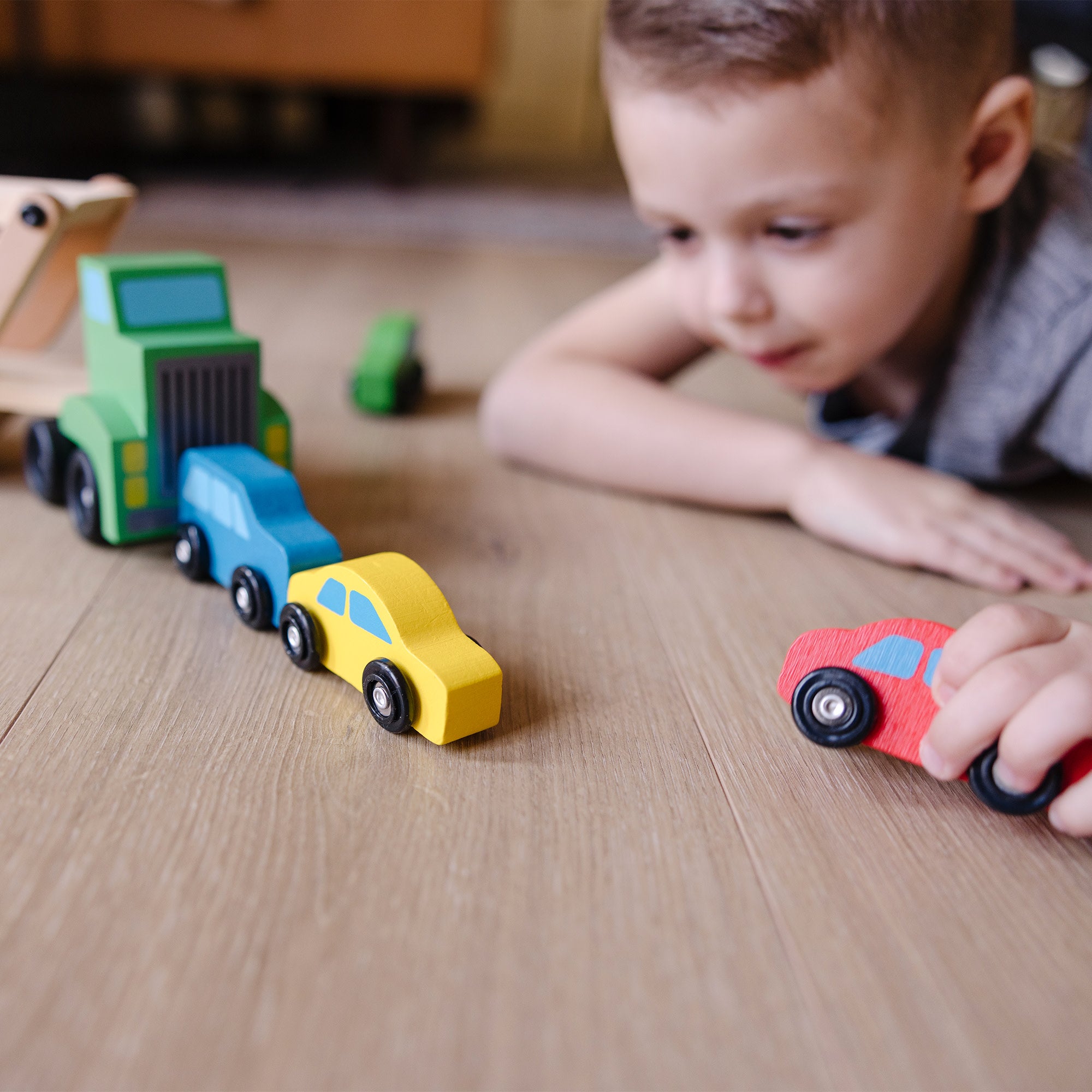 Melissa & Doug Wooden Car Carrier - Image 8