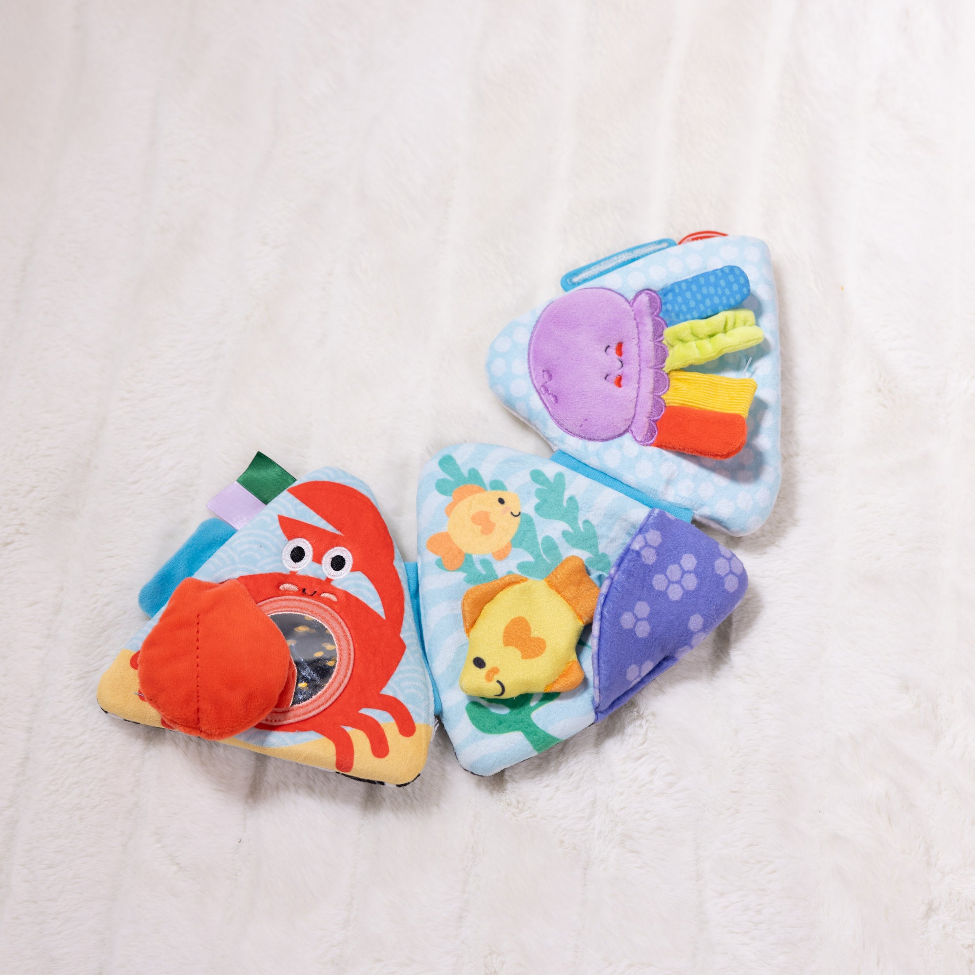 Melissa & Doug Ocean Tummy Time Triangle Baby Toy - Image 10