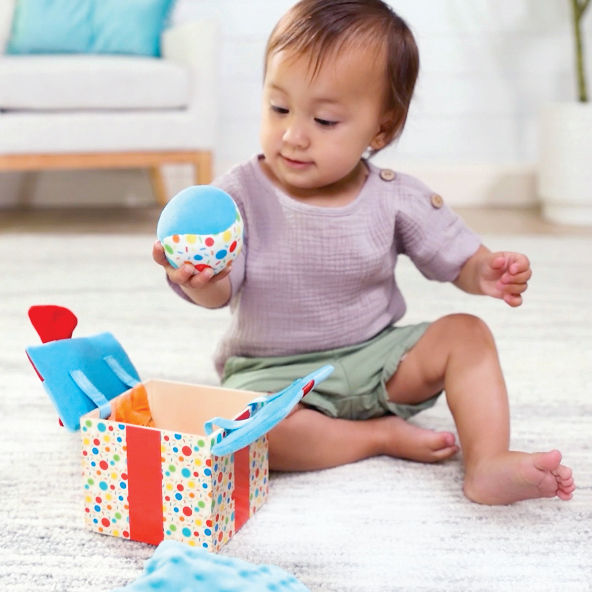 Melissa & Doug Wooden Surprise Gift Box - Image 2