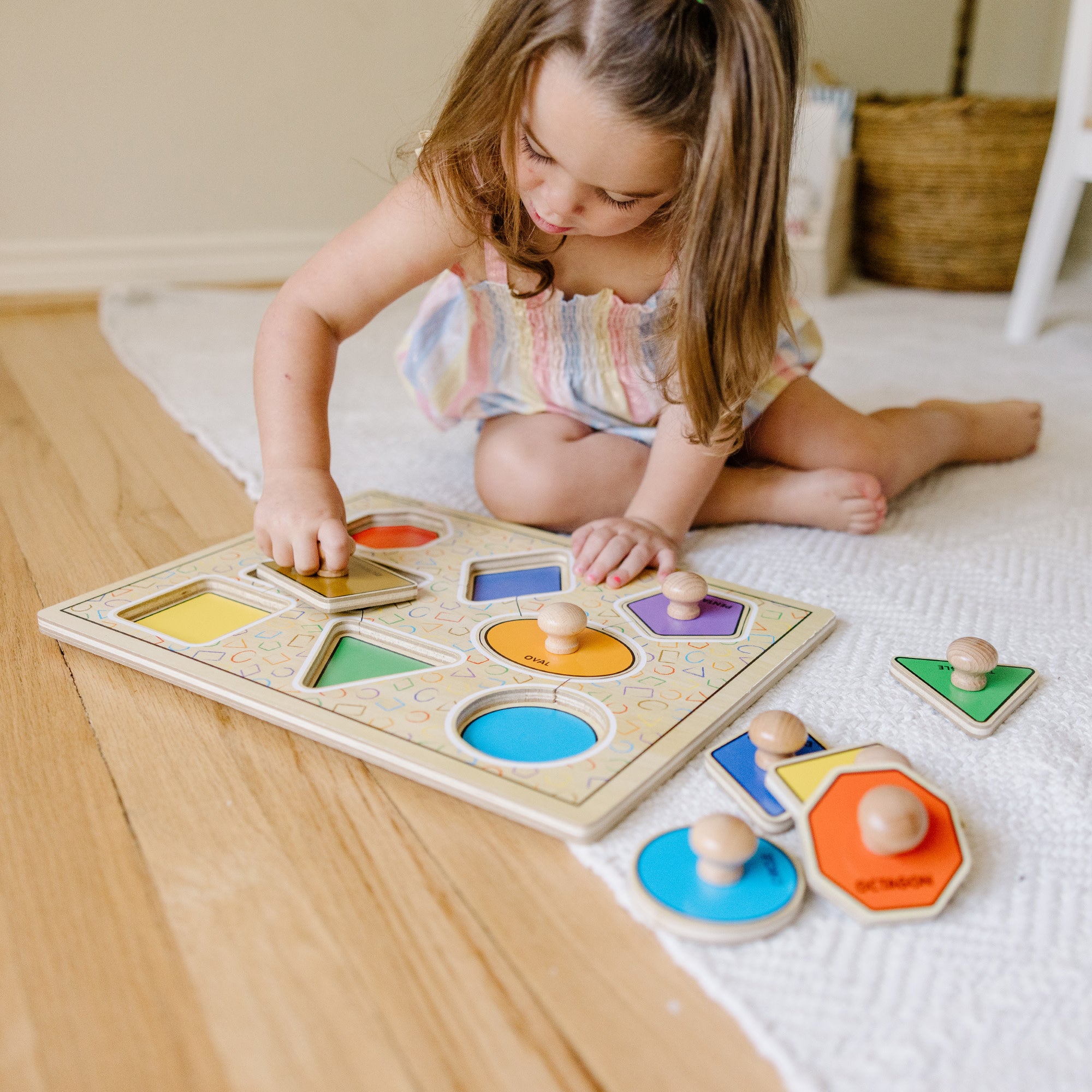 Melissa & Doug Geometric Shapes Deluxe Jumbo Peg Puzzle - 8 Pieces - Image 8