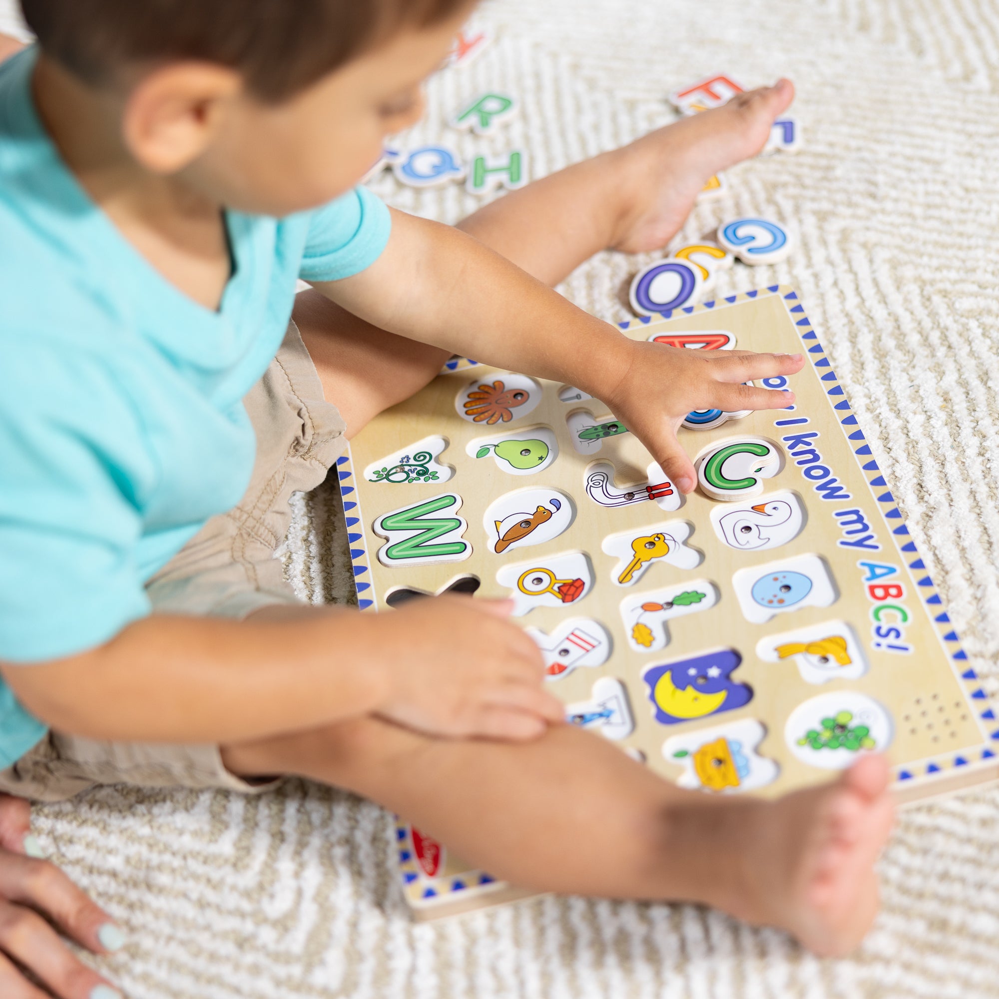 Melissa & Doug Alphabet Sound Puzzle - 26 Pieces - Image 5