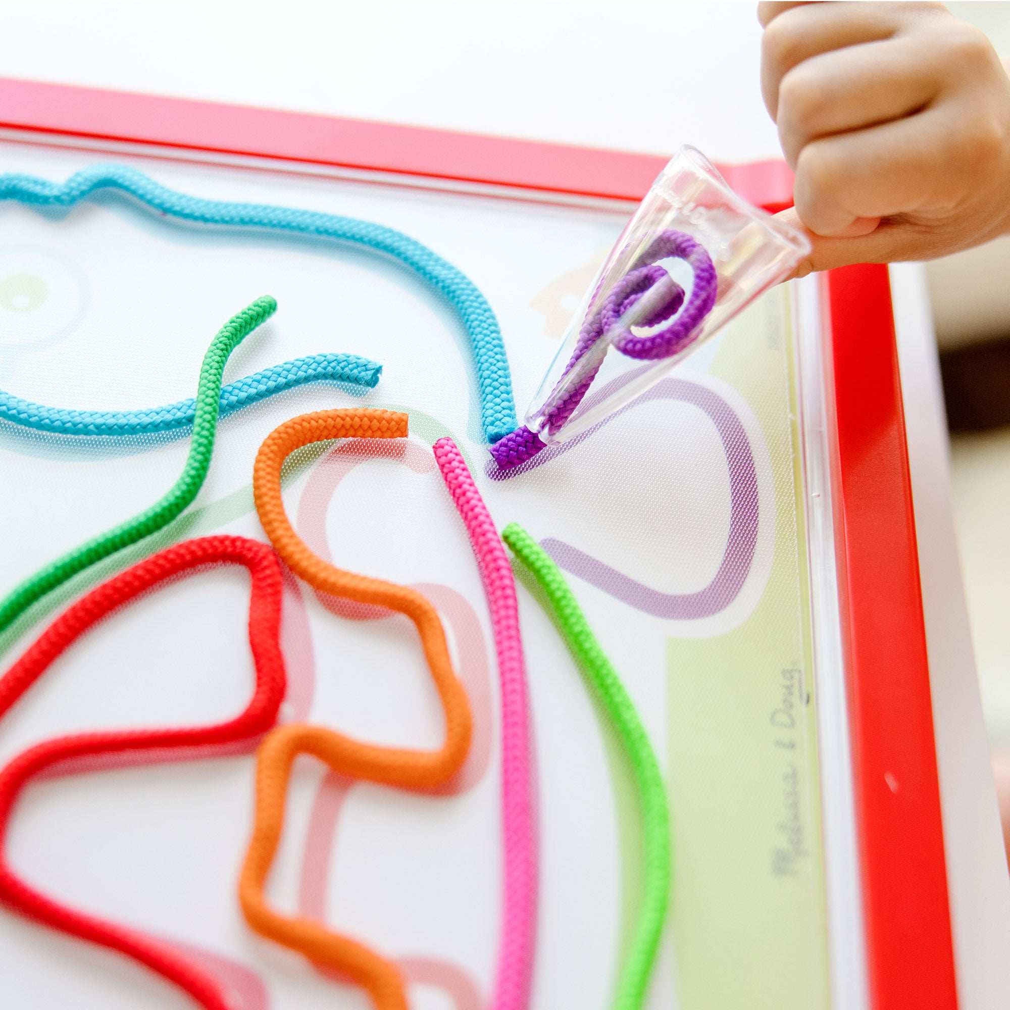 Melissa & Doug Rainbow Cord Picture and Pattern Maker - Image 6
