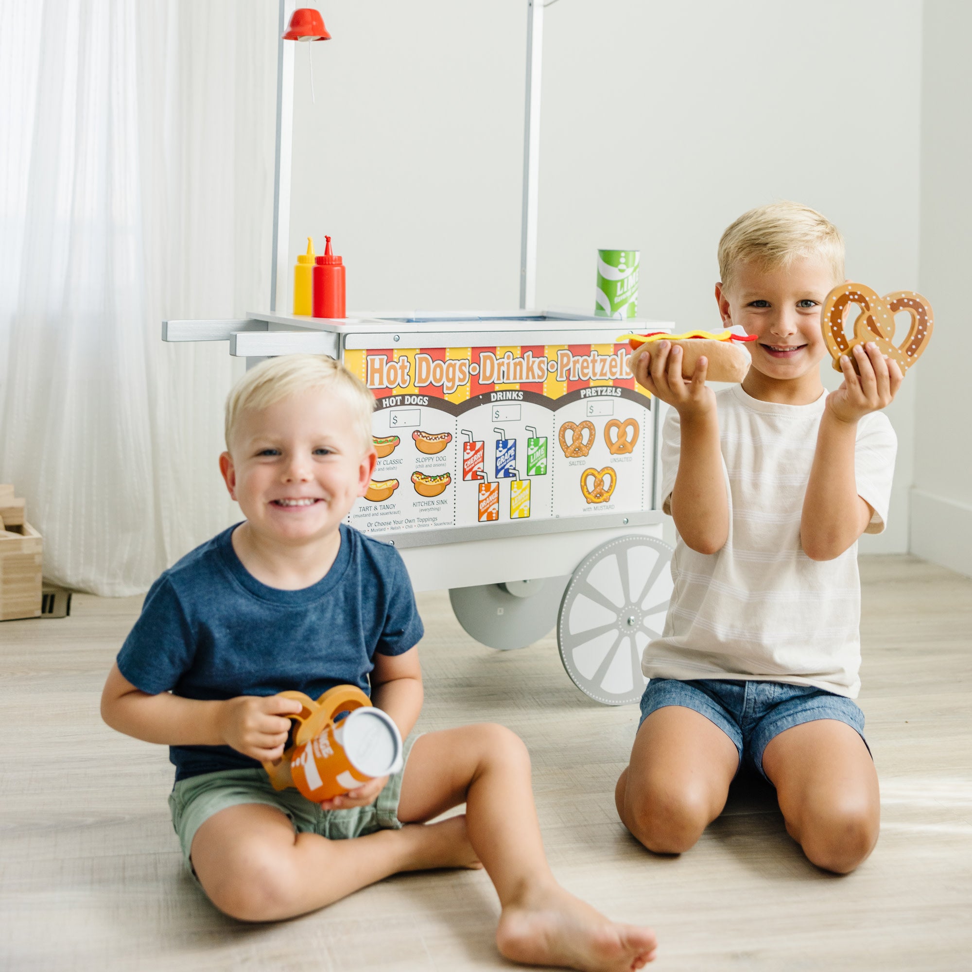 Melissa & Doug Snacks & Sweets Food Cart - Image 6