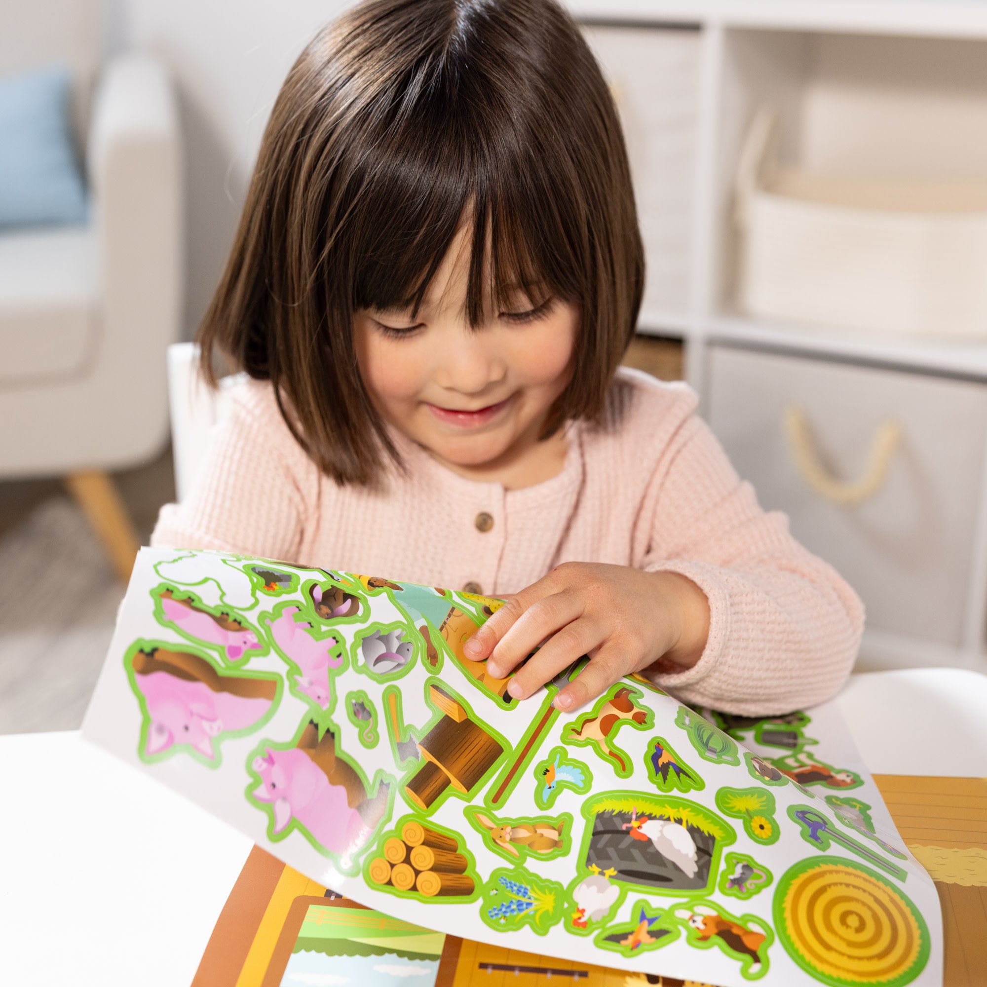 Melissa & Doug Reusable Sticker Pad - Farm - Image 5